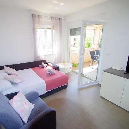 Fuer 4 Personen Ca 47 M In Pomer, Istrien Medulin Und Umgebung *